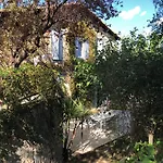 Le Mas Des Oliviers نيم