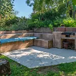 Des Oliviers Bed & Breakfast