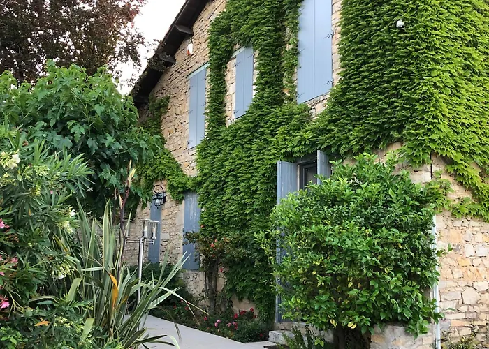 Des Oliviers Bed & Breakfast *